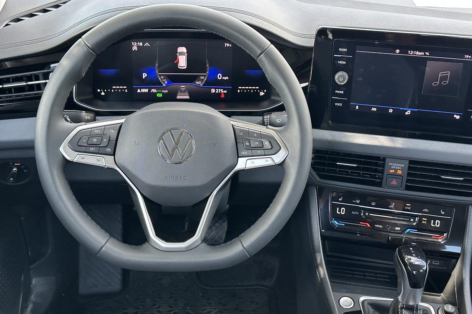 New 2026 Deep Black Pearl Volkswagen SE image 14