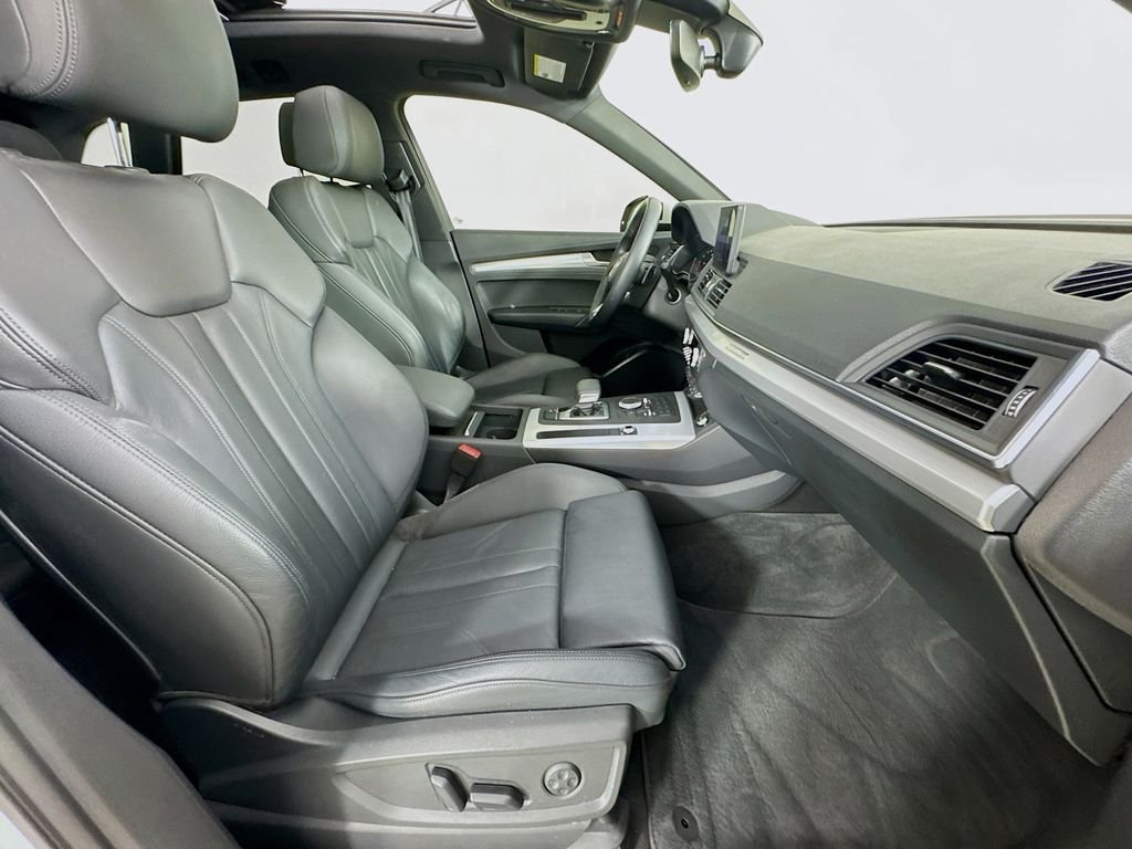 Used 2020 White Audi 45 Premium image 36