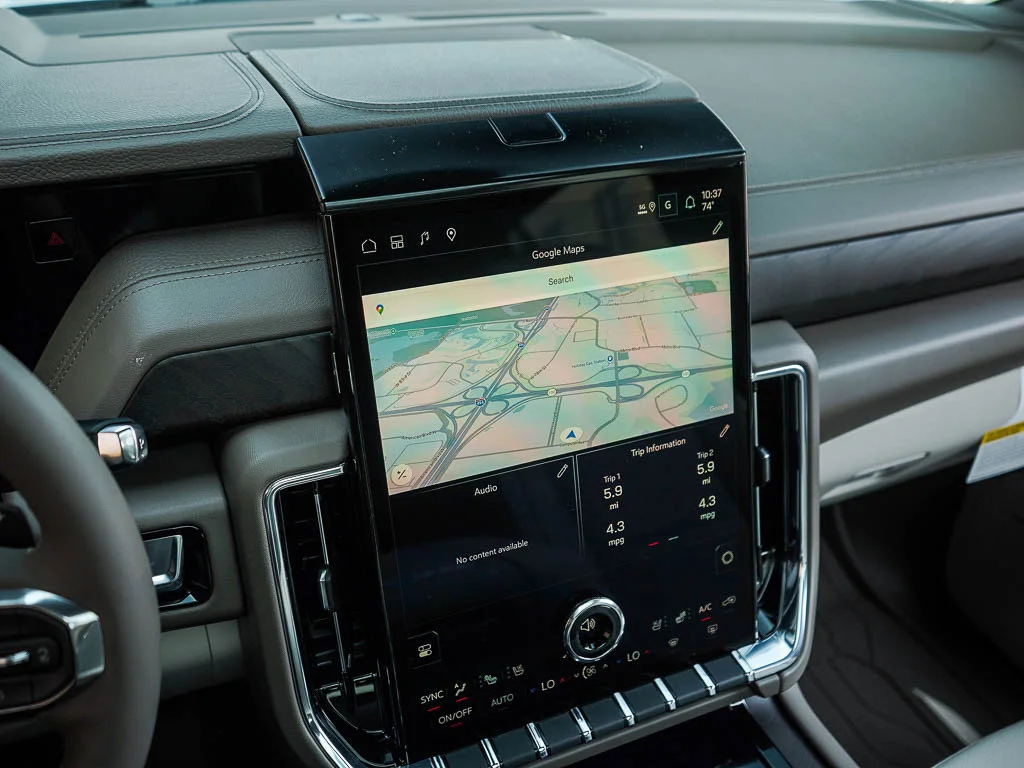 2026 GMC Yukon XL Denali - Photo 24