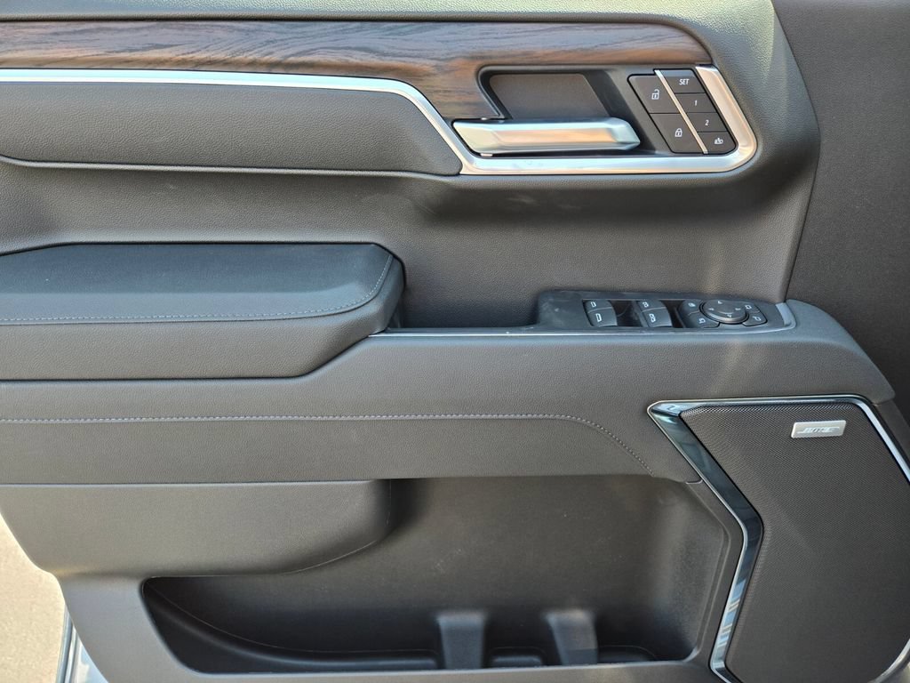2026 GMC Sierra 1500 SLT - Photo 10