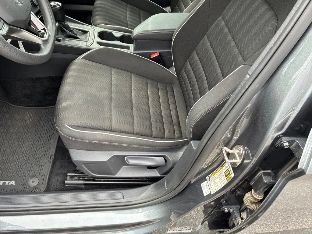 Used 2023 Gray Volkswagen 1.5T Sport image 12