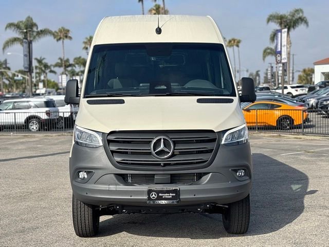 New 2026 Pebble Gray Mercedes-Benz Cargo 170 WB image 42