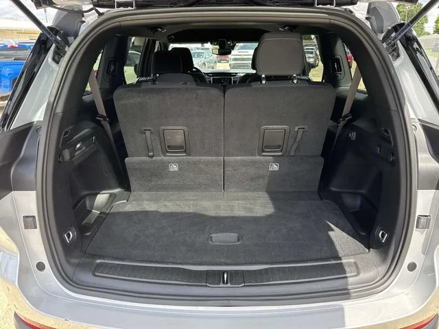 Used 2024 Silver Jeep Laredo image 13