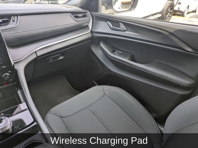 2024 Jeep Grand Cherokee Laredo - Photo 21