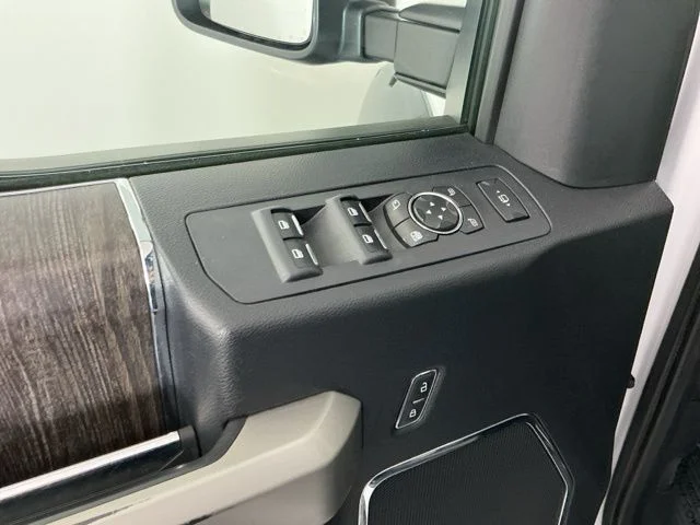 2021 Ford F-350 Super Duty Lariat - Photo 13