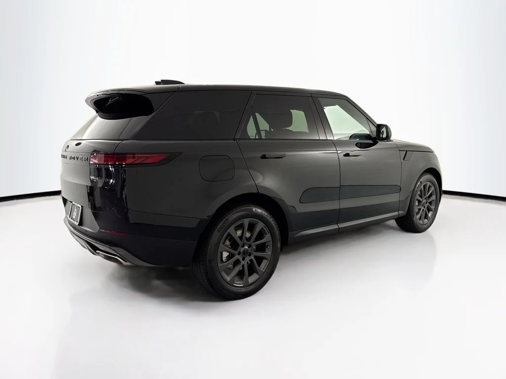 New 2026 Santorini Black Land Rover SE image 5