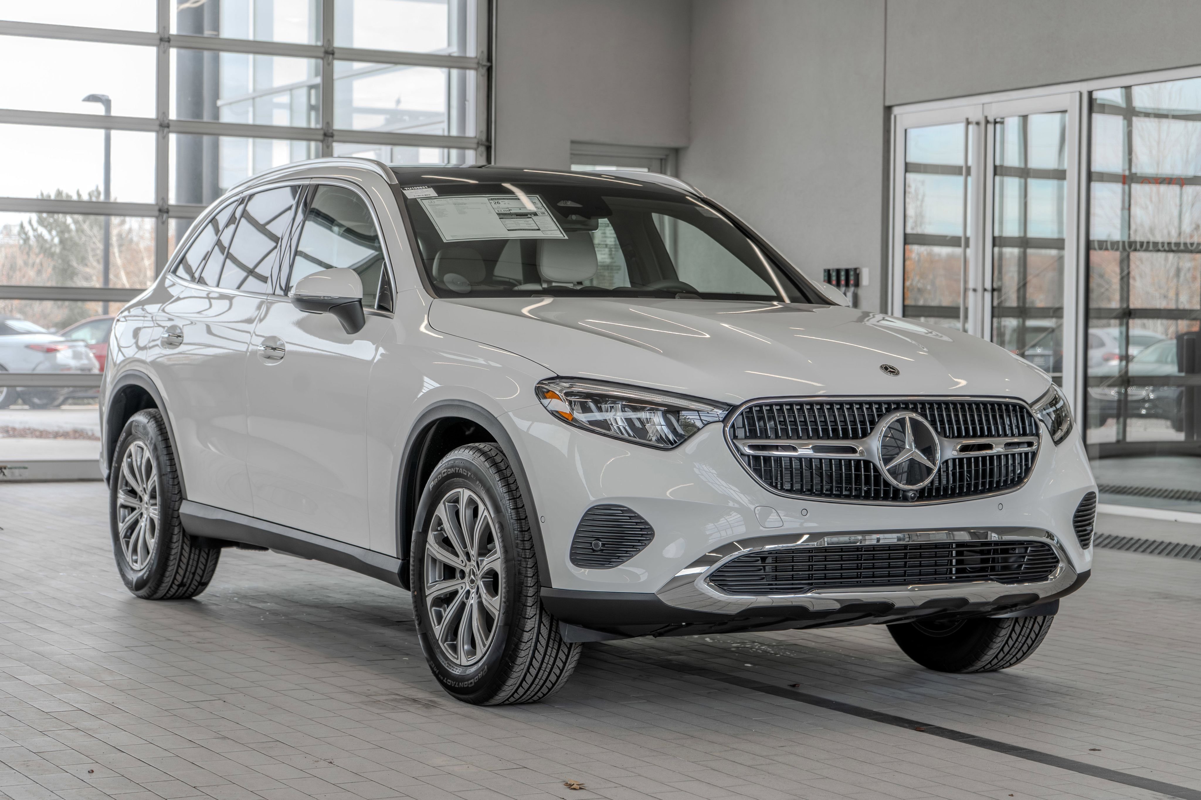 New 2026 Polar White Mercedes-Benz GLC 300 image 21