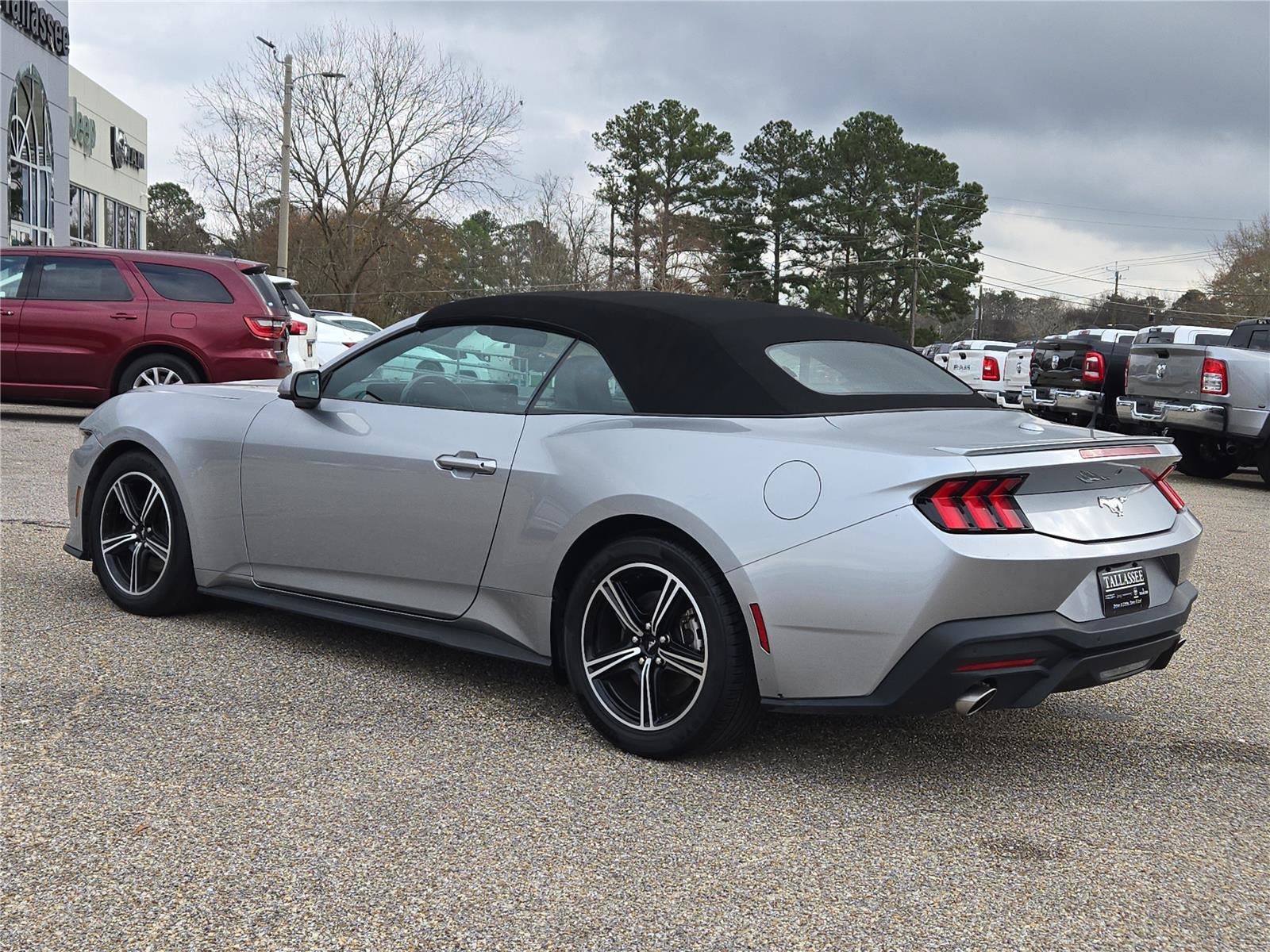 2024 Ford Mustang EcoBoost - Photo 9