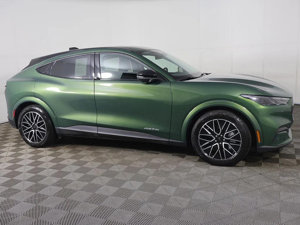 Used 2025 Green Metallic Ford Premium image 23