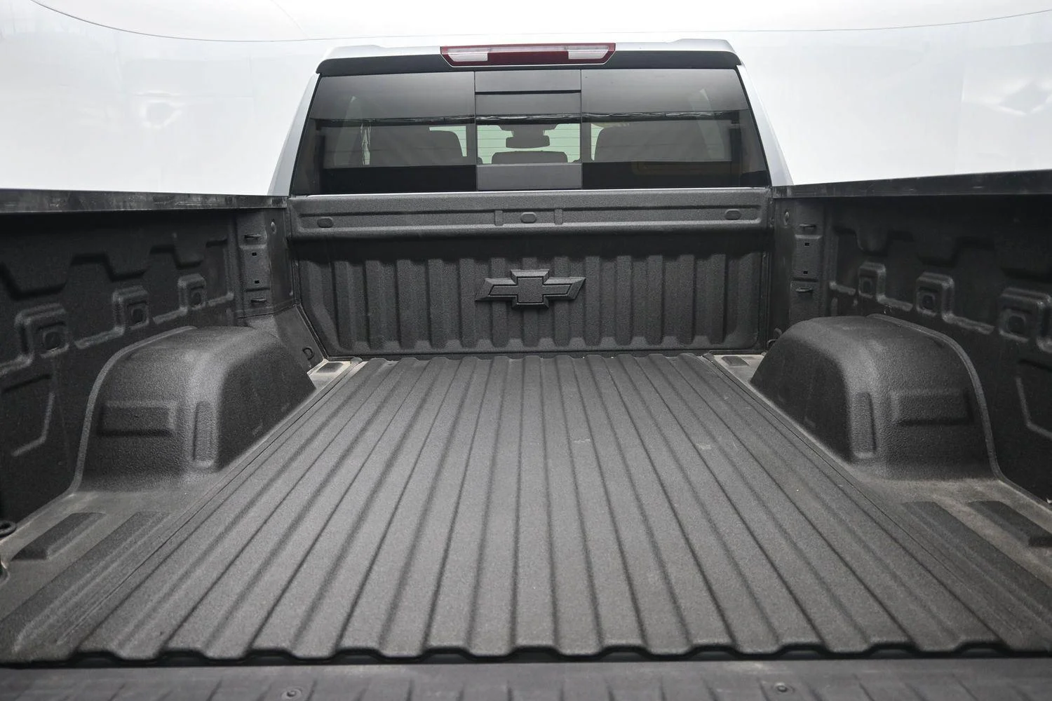 Used 2025 Sterling Gray Metallic Chevrolet LTZ image 19