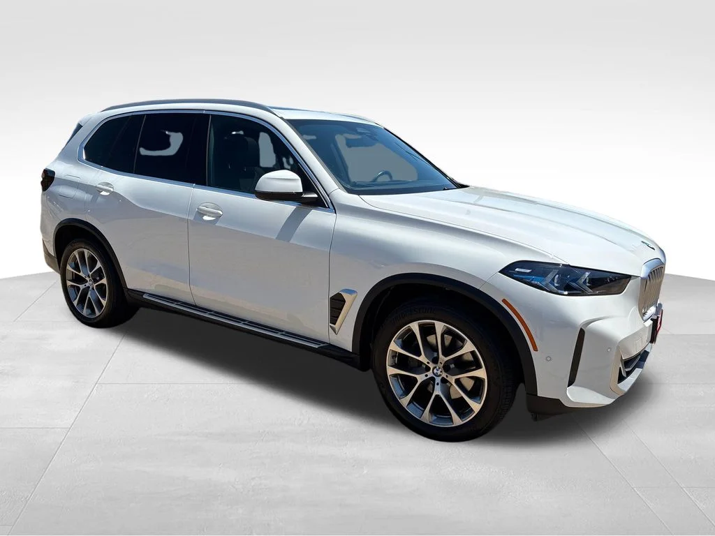 Used 2026 White BMW xDrive40i image 8