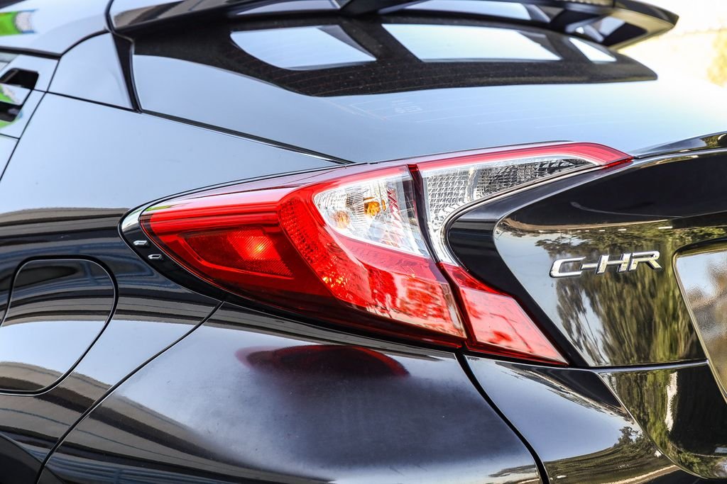 Used 2019 Black Sand Pearl Toyota XLE image 8
