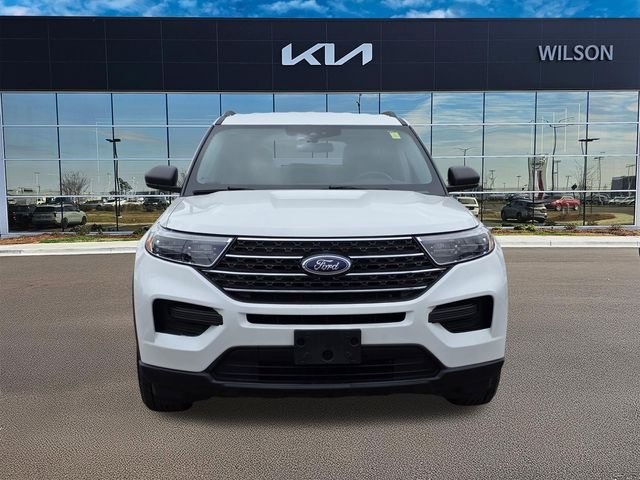Used 2023 White Ford XLT image 2