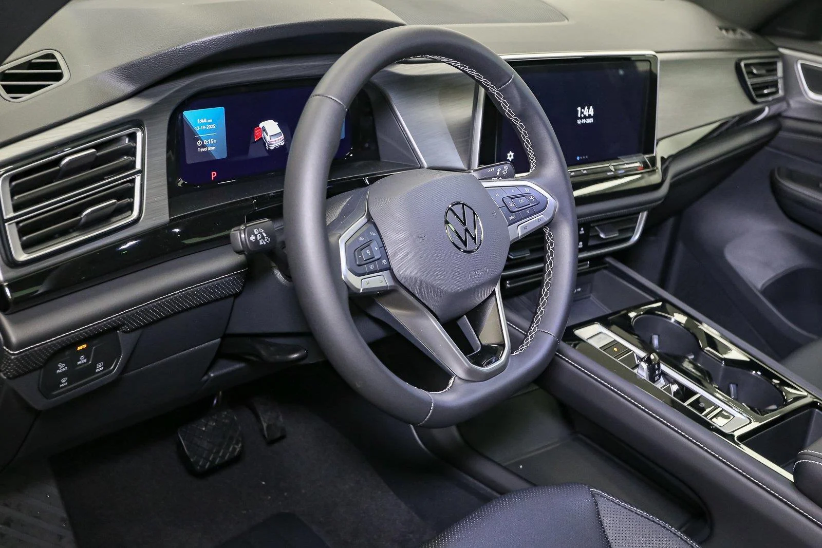New 2026 Silver Mist Metallic Volkswagen 2.0T SE w/Technology image 20