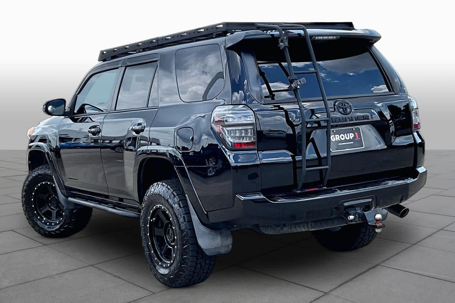 Used 2020 Midnight Black Metallic Toyota SR5 Premium image 12