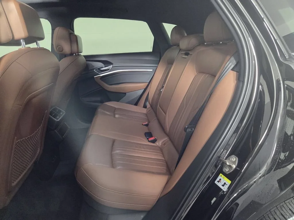 Used 2022 Brilliant Black Audi Premium image 21