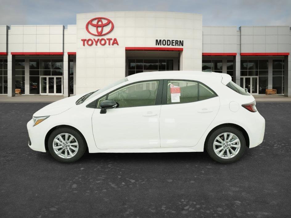 New 2026 Ice Cap Toyota SE image 2