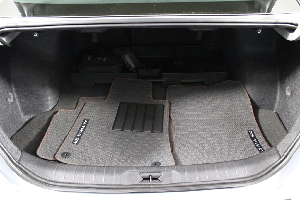 Used 2024 Gray Nissan 2.5 SR image 15
