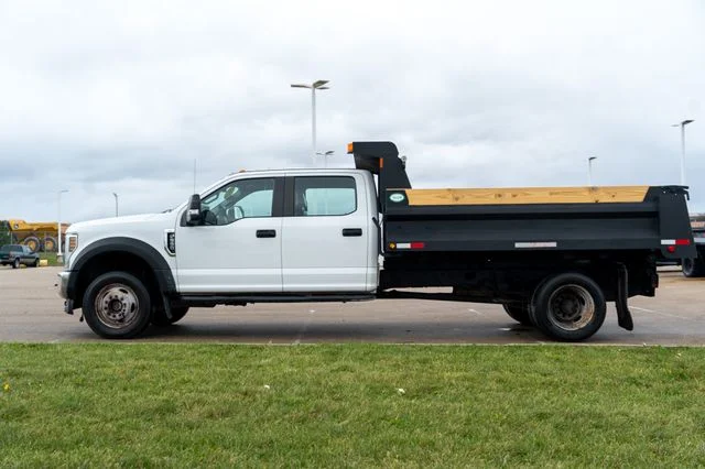 Used 2018 White Ford XL image 4
