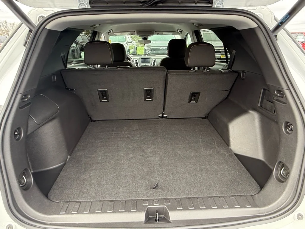 2024 Chevrolet Equinox LT - Photo 17