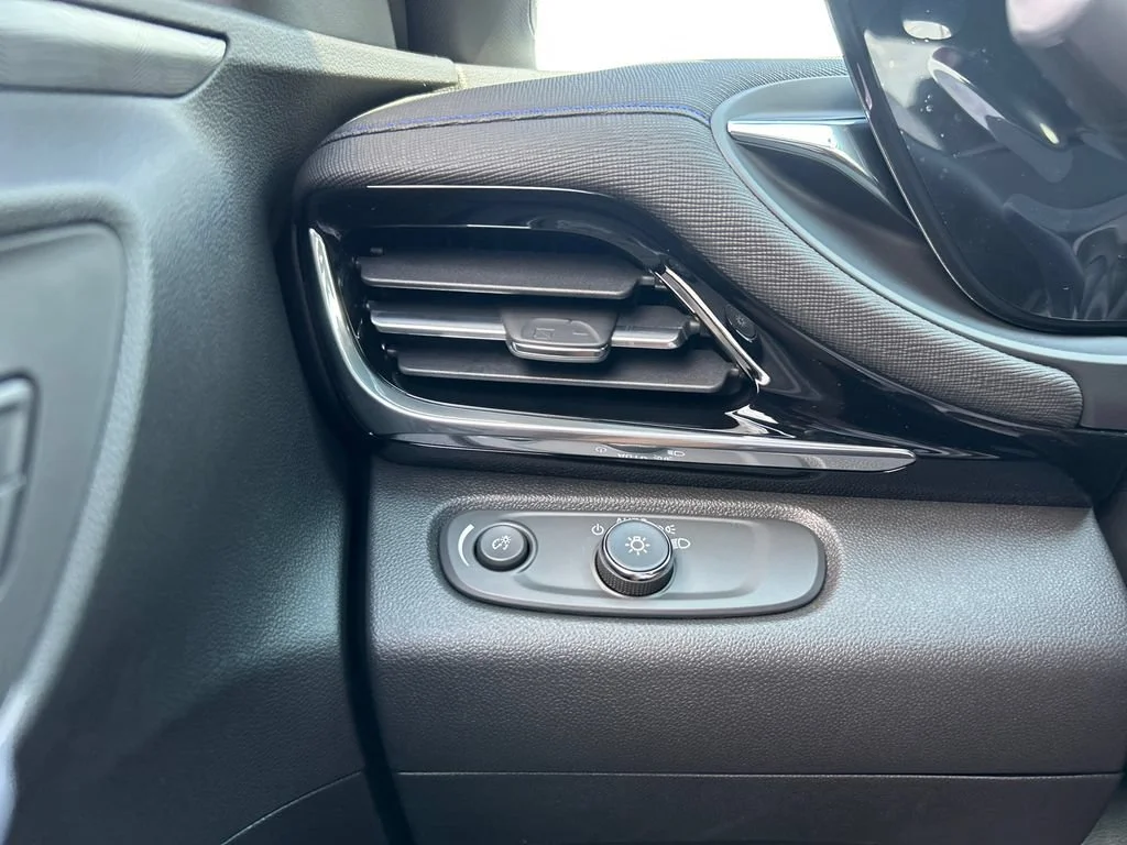 2026 Buick Envista Sport Touring - Photo 20