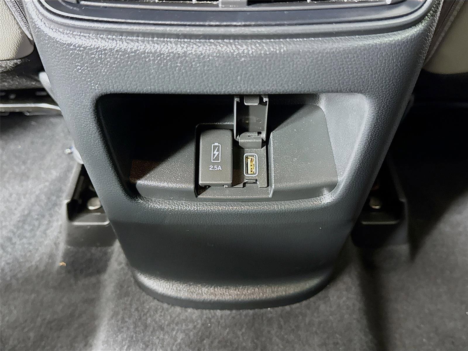 Used 2022 Lunar Silver Metallic Honda EX-L image 26