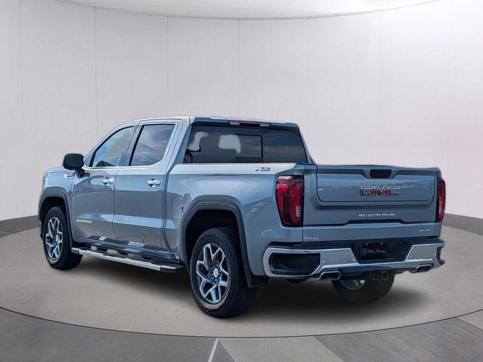 Used 2025 Sterling Metallic GMC SLT image 3