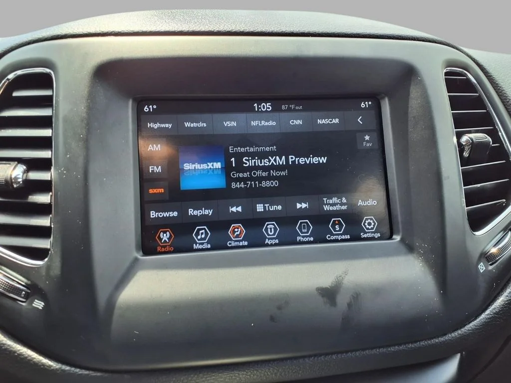 Certified Used 2020 Red Jeep Latitude image 5