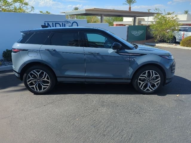 Used 2020  Land Rover First Edition image 4