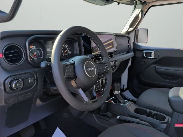 Used 2025 White Jeep Rubicon image 13