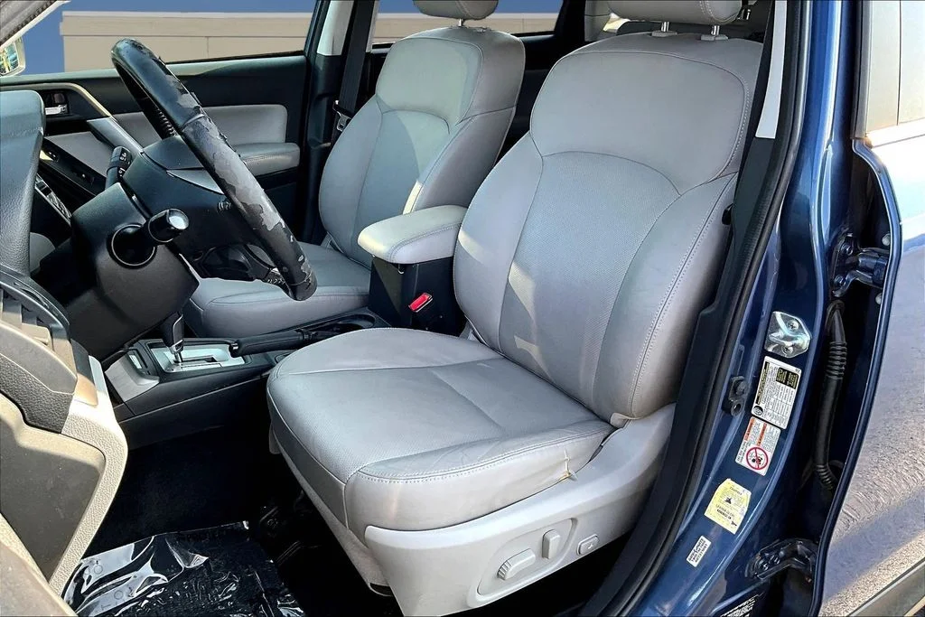 Used 2014 Marine Blue Pearl Subaru 2.5i Limited image 23