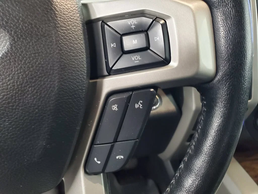 Used 2020 White Ford XL image 16
