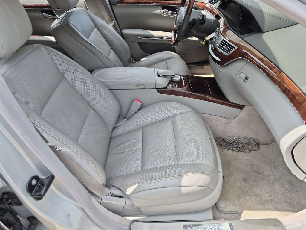 Used 2010 Silver Mercedes-Benz S 550 image 31