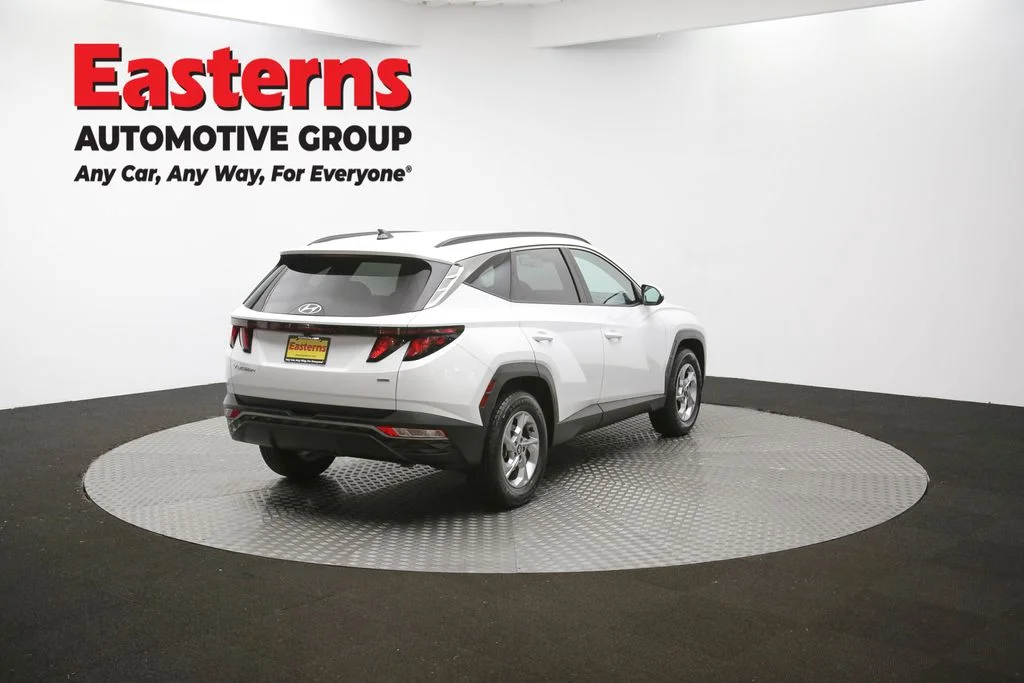 Used 2024 White Hyundai SEL image 39