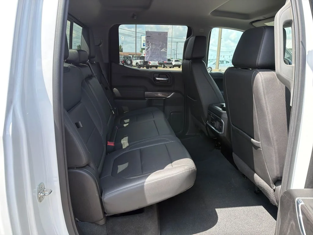 Used 2021 White Chevrolet LTZ image 18