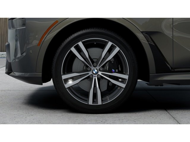 New 2027 Dravit Grey Metallic BMW X7 40i image 7