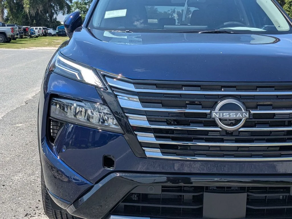 New 2026 Blue Nissan Platinum image 9