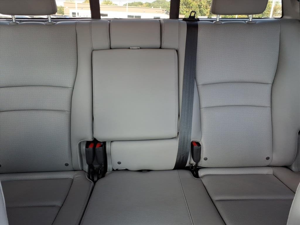 Certified Used 2018 Forest Mist Metallic Honda RTL-E image 17