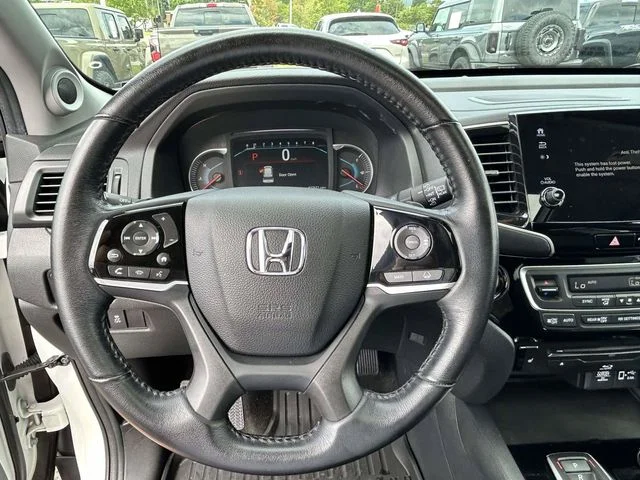 Used 2021 White Honda Touring image 29