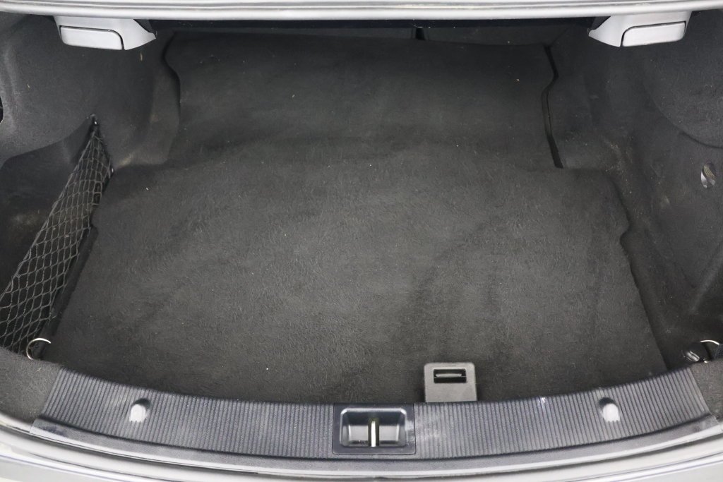 Used 2014 Black Mercedes-Benz E 350 image 19
