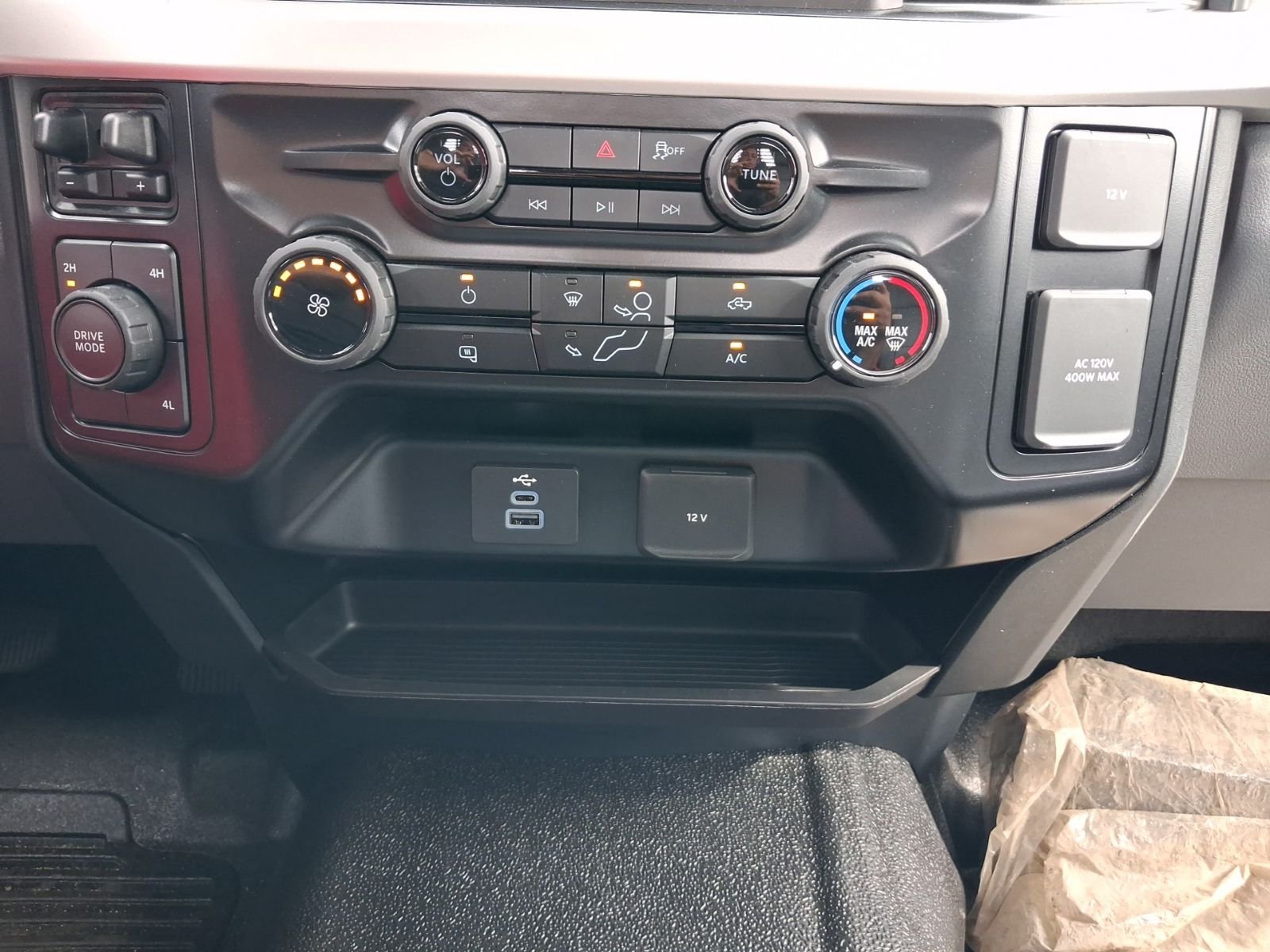 New 2026 Agate Black Metallic Ford F-350® XL image 17