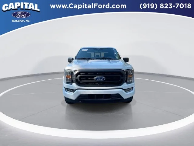 Used 2023 White Ford XLT image 3