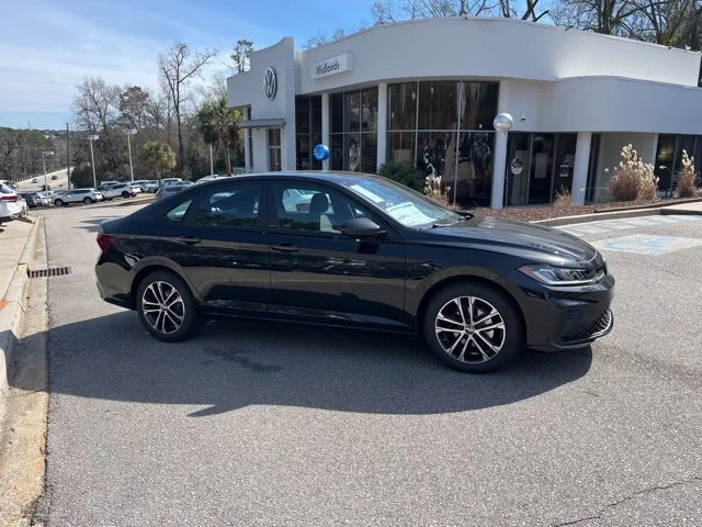 New 2026 Black Volkswagen 1.5T Sport image 2