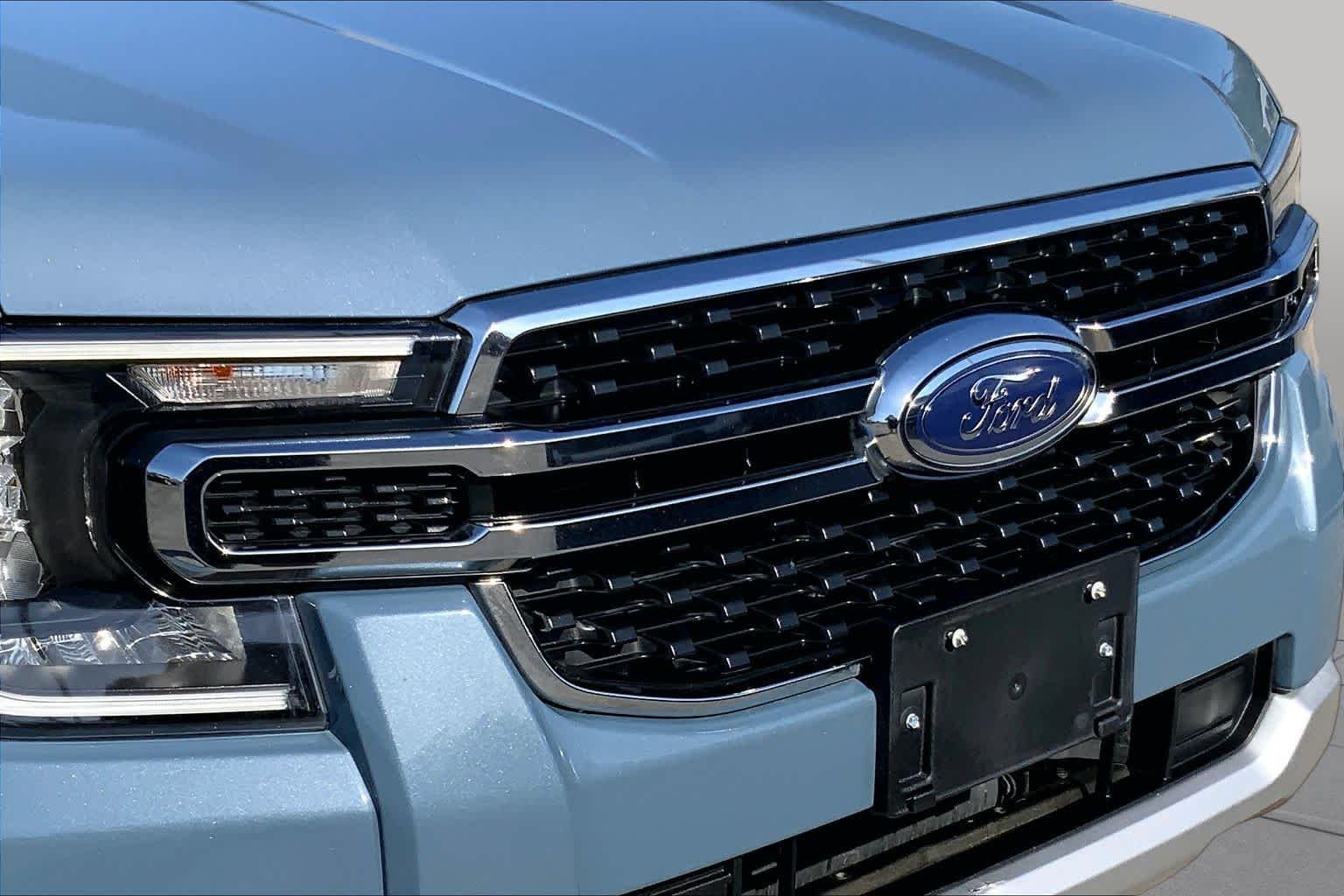 Used 2024 Azure Gray Metallic Ford XLT image 26