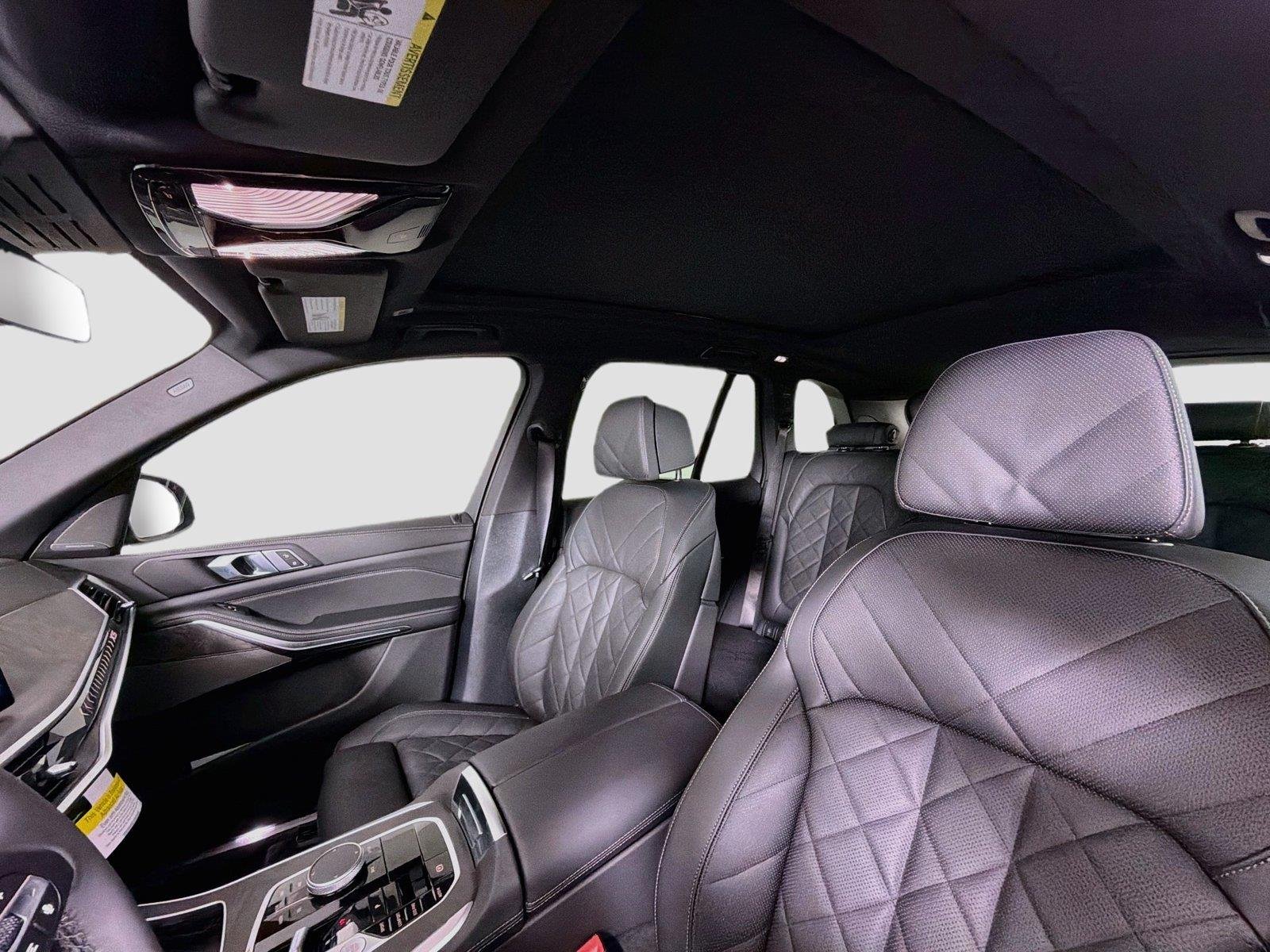 New 2026 Skyscraper Grey Metallic BMW sDrive40i image 22