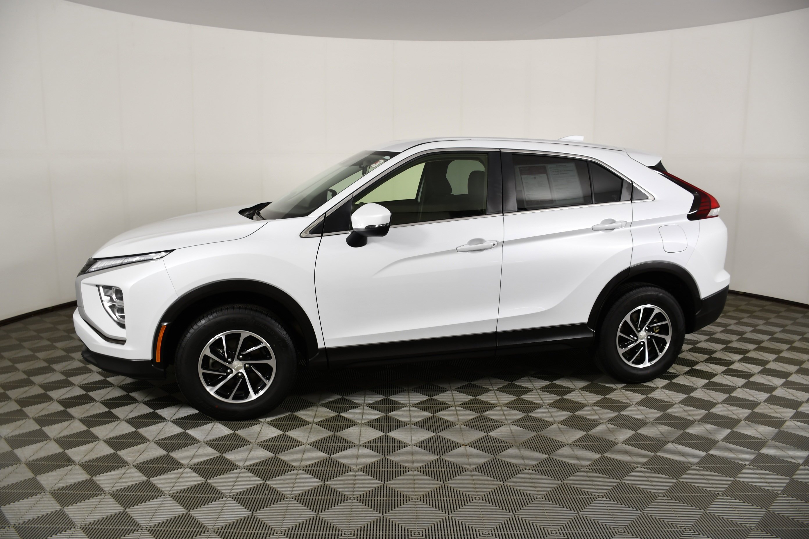 Certified Used 2024 White Diamond Mitsubishi ES image 9