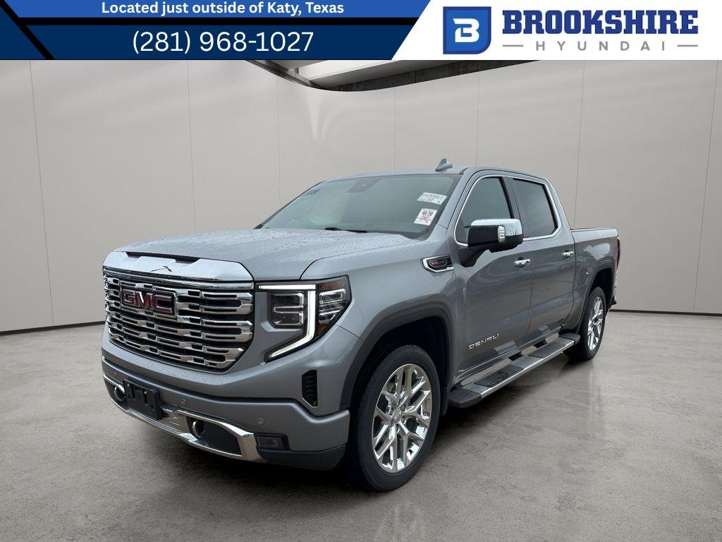 2023 GMC Sierra 4WD Crew Cab Short Box Denali's photo
