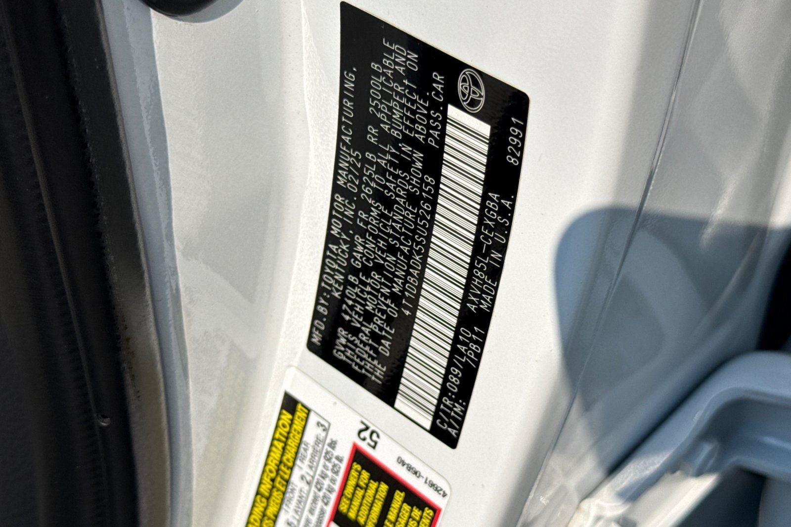Used 2025 Beige Toyota XLE image 26