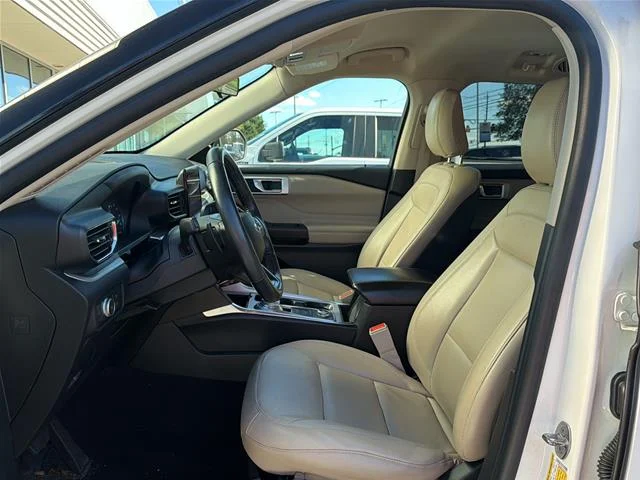 Used 2020 Star White Ford  image 11