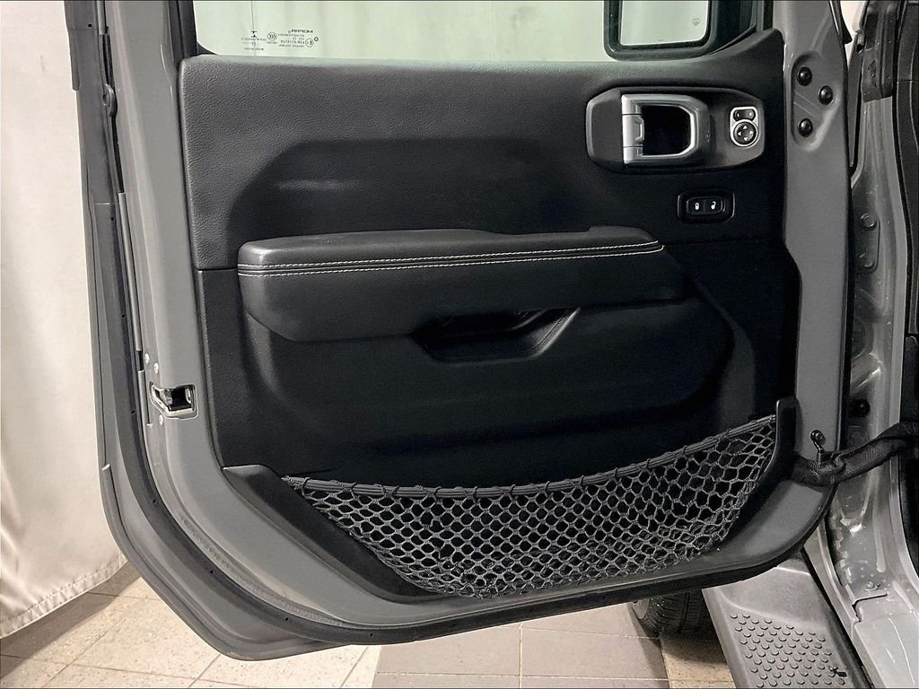Used 2023 Gray Jeep Sahara 4xe image 9